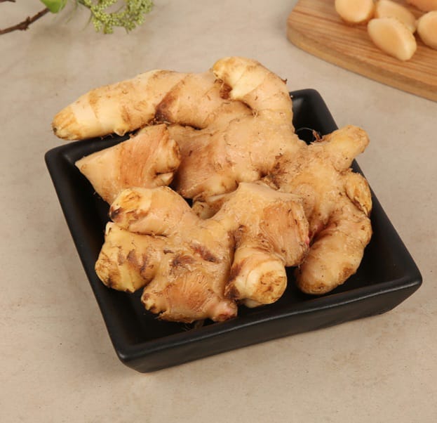 Adrak ( ginger).         200 gm