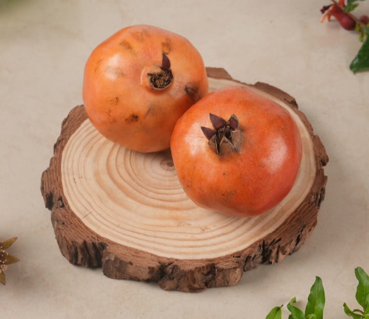 Anaar ( pomegranate).            400 gm